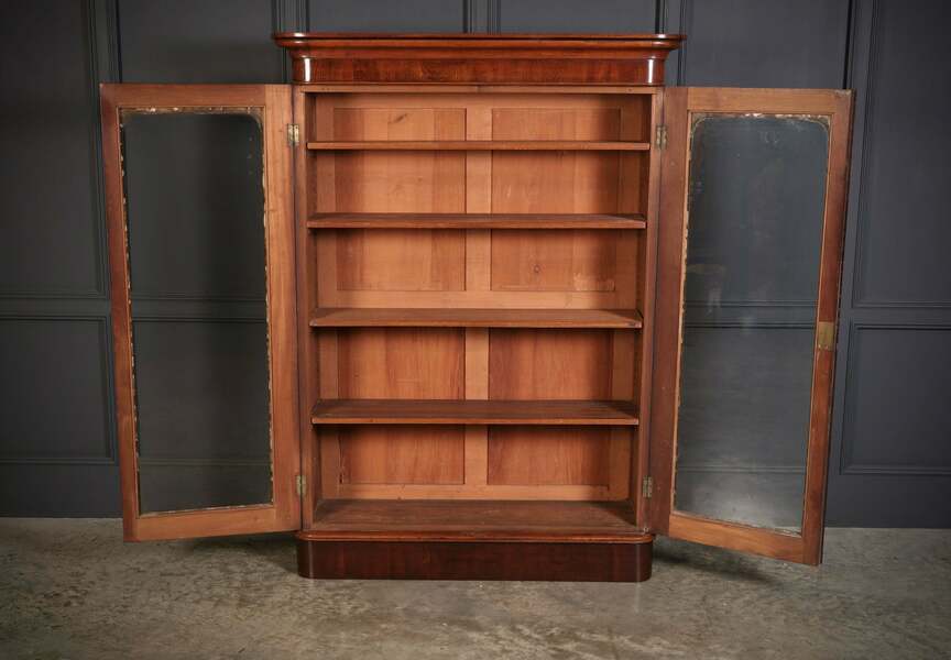 Large antique 19th century mahogany glazed cabinet – A rare vintage treasure