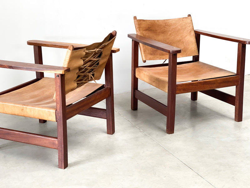 Mid century leather safari armchairs, 1960s – A rare vintage treasure